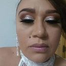 Mi proyecto del curso: Maquillaje profesional para sesiones de fotos . % Angie Mendoza González tarafından hazırlanan Moda Fotoğrafçılığı, Portre Fotoğrafçılığı, Film, Video ve TV, Sanat Yönetmenliği, Ve Moda Tasarımı projesi - 04.06.2023