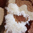 Meu projeto do curso: Tapeçaria com tufting gun, feltragem e bordado  . Desain Aksesori, Seni, Kerajinan, Bordir, Dekorasi, Dekorasi Interior, Seni Serat, Jarum Punch, Dan Desain Tekstil proyek oleh debora_caires - 04.27.2023