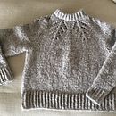 Mijn project van de cursus: Ontwerp en brei naadloze kledingstukken met rondbreinaalden . % Mattea Casula tarafından hazırlanan Moda Tasarımı, El, af Sanatları, Kendin Yap, Örgü örmek, Ve Sanat ve El Sanatları projesi - 05.01.2023