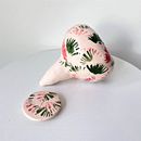 My project for course: Ceramics: Design and Create Self-Watering Pieces. Un projet de Création d'accessoires, Artisanat, Beaux Arts, Céramique , et DIY de Sema Özer - 15.05.2023