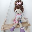 Mi proyecto del curso: Muñecos de tela: diseño, costura y creación de contenido. Un progetto di Artigianato, Design di giocattoli, Social media, Fotografia con smartphone, Fotografia di prodotti, Cucito, Fotografia per Instagram, Modellistica e confezione sartoriale di Sonia Sánchez Martín mora - 22.05.2023