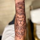 Avant bras lion Gravure . Een project van  Tatoeageontwerp van stanleypitou - 28.05.2023
