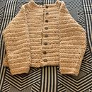 Mi proyecto del curso: Top-down: prendas a crochet de una sola pieza. Un proyecto de Diseño de moda, Tejido, DIY, Crochet y Diseño textil de Viviana Q Echeverria - 30.05.2023