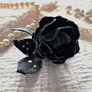 Il mio progetto del corso: Fiori di stoffa: crea accessori 3D in denim . % Francesca Bullini tarafından hazırlanan Çiçek ve Bitki Tasarımı, Ve Tekstil Tasarımı projesi - 06.13.2023
