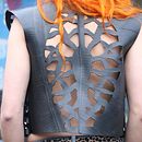 West made of Car airtubes. Un progetto di Costume design e Artigianato di Gaia Donadel - 14.06.2023