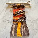 Il mio progetto del corso: Introduzione al tessuto su telaio. Accessor, Design, Decoration, Fiber Arts, Weaving, and Textile Design project by Federica Ammendola - 06.15.2023