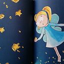 My first project: The Night Fairy.. Traditional illustration, and Children's Literature project by Manuela Romana - 02.04.2022
