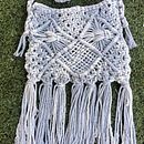 Mi proyecto del curso: Diseño y elaboración de bolsos en macramé. Un progetto di Design, Design di accessori, Artigianato, Cucito, Fiber Art, Macramè e Textile Design di namuris - 10.07.2023