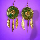 Il mio progetto del corso: Design di gioielli: metallo e smalto. Un projet de Création d'accessoires, Artisanat, Design de bijoux, St, lisme, DIY , et Peinture décorative de Elisabetta Torrente - 13.07.2023