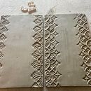 Mein Abschlussprojekt für den Kurs:breakfast trays Stempelherstellung für strukturierte Keramik. Un progetto di Artigianato, Belle arti, Interior Design, Ceramica e DIY di tinagiesen - 16.07.2023