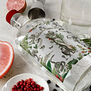 Love Juice. Un projet de Illustration traditionnelle, Collage, Illustration numérique, Design , Br, ing et identité, Design graphique, Naming , et Estampe de Natasha Alkmim - 19.07.2023