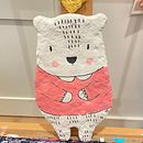 My project for course: Paper Mache for Beginners: Sculpt a Colorful Character. Un progetto di Illustrazione tradizionale, Character design, Design di giocattoli, Art to e Creatività con i bambini di christimsaenz - 19.07.2023
