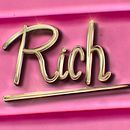 My project for course: Designing 3D Chrome Letters in Procreate. T, pograph, T, pograph, Design, 3D Lettering, Digital Lettering, H, and Lettering project by Jutatip Jaban - 07.22.2023