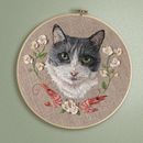 Bordado de Petillo. Embroider, Arts, and Crafts project by Elena Wa - 07.26.2023