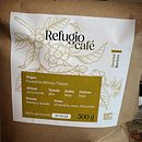 Refugio Café . % patricioepk tarafından hazırlanan Markalaşma ve Kimlik, İşletme, Dijital Ürün Tasarımı, Sos, al Med, a Tasarımı, Fotoğrafik Kompozis, on, Instagram Fotoğrafçılığı, Ticari Fotoğrafçılık, E-ticaret, İçerik Pazarlaması, Instagram, Güzel Sanatlar Fotoğrafçılığı, Dijital Fotoğrafçılık, Dijital Pazarlama, Mobil Fotoğrafçılık, Ve Ürün Fotoğrafçılığı projesi - 08.02.2023