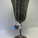 Pendientes largos en aluminio y acero inox. Design de joias, Design de acessórios, Artesanato, e DIY projeto de Cora Amarante Pérez - 11.08.2023