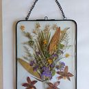 Meu projeto do curso: Técnicas básicas para prensar flores e plantas Ein Projekt aus dem Bereich H, werk, Bildende Künste, Collage, DIY und Blumen- und Pflanzendesign von elisabetevaz - 15.08.2023