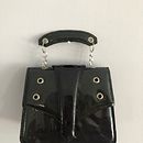 My project for course: Professional Leather Handbag Design. Un projet de Design , Création d'accessoires, Artisanat, St, lisme , et Couture de Héctor B - 19.08.2023