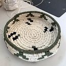 My project for course: Basket Weaving for Beginners: The Coiling Technique. Design de acessórios, Artesanato, Design de moda, Tecido, e Design têxtil projeto de Jurana Puljic - 26.08.2023