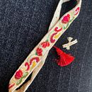 Sword Wrist Strap. Un progetto di Macramè, Fiber Art e Design di Emily Wander - 31.08.2023