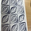 Meu projeto do curso: Sketchbook com carimbos feitos à mão. Un projet de Illustration traditionnelle, Création de motifs, Estampe, Carnet de croquis , et Gravure de Fernanda GG - 11.09.2023