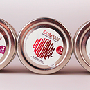OUMAMI. Un progetto di Design, Packaging, Br, ing, Br, identit, Pubblicità, Fotografia, Ritocco fotografico, Direzione artistica, Gestione progetti di design, Graphic design, Tipografia, H e lettering di Sofía Martín - 19.09.2023