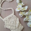 Mi proyecto del curso: Diseño y elaboración de bolsos en macramé. Een project van  Ontwerp, Ontwerp van accessoires, Craft, Naaiwerk, Textiel, Macramé y Textielontwerp van Gianny Ricardo Santos - 23.08.2023