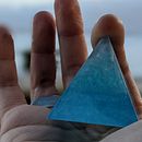 Mi proyecto del curso: Diseño de joyería en resina (Inspirándome en Bahía Inglesa). Un proyecto de Diseño de complementos, Artesanía, Diseño de jo, as y DIY de Karen Becker Portilla - 25.09.2023