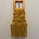 Meu projeto do curso: Design e criação de bolsas em macramê . % aranha2908 tarafından hazırlanan Tasarım, Aksesuar Tasarımı, Sanat ve El Sanatları, Dikiş, El, af Sanatları, Makrome, Ve Tekstil Tasarımı projesi - 09.22.2023