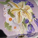 My project for course: Painting on Wood: Decorate Kitchen Utensils. Een project van Craft, Schilderij, Patroonontwerp,  Acr, lschilderij,  Botanische illustratie, DIY y Decoratief schilderen van Stefana Farina - 05.10.2023