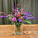 My project for course: Floral Arrangement Design with Seasonal Blooms. Un proyecto de Diseño de interiores, Paisajismo, Decoración de interiores, DIY, Diseño floral y vegetal de Ana Kanashiro - 20.10.2023