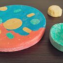 Mi proyecto del curso: Técnicas decorativas con concreto y moldes. Un proyecto de Diseño de complementos, Artesanía y DIY de Ely BQuiroga - 24.10.2023