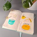 My project for course: Illustrated Life Journal: A Daily Mindful Practice. Een project van  Beeldende kunst,  Schetsen,  Creativiteit,  Tekening y Sketchbook van Nina Šarišská - 28.10.2023