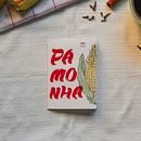 Fanzine Pamonha. Graphic Design, Editorial Design, Traditional illustration, Digital Illustration, Editorial Illustration, and Lettering project by amandapaccanaro - 10.28.2023