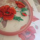 Mi proyecto del curso: Bordado freestyle sobre tul para principiantes. Een project van Ontwerp van accessoires, Borduurwerk,  Botanische illustratie y Textielontwerp van Caro Lita - 02.11.2023