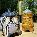 Tripod Vessels. Un progetto di Ceramica di Lauren Keifer - 05.11.2023