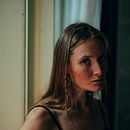 My project for course: Modern Headshot Photography: Capture Profound Portraits. Un projet de Photographie, Photographie de portrait, Éclairage photographique, Photographie de studio, Photographie numérique , et Photographie artistique de jagoooda - 08.11.2023