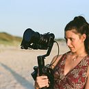 Dirección de arte y vestuario . Un projet de Cinéma, vidéo et télévision, Direction artistique, Création de costumes, Conception de personnages, Scénographie, Cinéma , et Vidéo de Macarena Delucchi - 09.11.2023