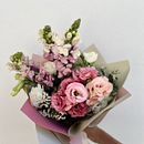 Mother's Day. Een project van Bloem- en plantenschikken van anasofia_hdzc - 11.11.2023