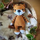 My project for course: Amigurumi Design: Create Crochet Characters. Un proyecto de Artesanía, Tejido, Art to, Creatividad con niños, Crochet y Amigurumi de melopi - 25.11.2023