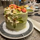 My project for course: Cake Design: Easy Buttercream Flowers with a Palette Knife. Een project van DIY y Bloem- en plantenschikken van kim_collingwoo - 26.11.2023