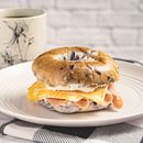 Bagel Time!. Projekt z dziedziny Fotografia kulinarna, Fotografia komerc i jna użytkownika Luis Camelo - 03.01.2025