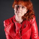 Mon projet du cours : Initiation à l’autoportrait photographique numérique. Un progetto di Fotografia, Postproduzione fotografica, Ritocco fotografico, Fotografia di ritratto, Fotografia lifest, le, Autoritratto fotografico e Fotografia di interni di prevot_sophie - 10.12.2023