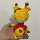 Mi proyecto del curso: Rafa la Jirafa. Artesanato, Design de brinquedos, Crochê, Amigurumi, e Design têxtil projeto de Mariapaula Fernandez - 12.12.2023