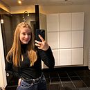 My project for course: Delicate, minimalist portraits . Fotografi, Retouching Foto, Dan Fotografi Potret proyek oleh Kateryna Joensen - 12.08.2023