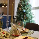 Flowers for Christmas. . Un projet de Design d'intérieur, Pa, sagisme, Décoration, DIY , et Art floral et végétal de lisiane_moro - 24.12.2023