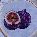Embroidered figs. Un progetto di Illustrazione tradizionale e Artigianato di Sabrina Albert - 13.08.2023