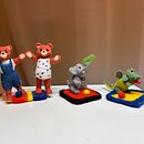 Mein Abschlussprojekt für den Kurs: Nadelfilzen: Charaktererstellung mit Wolle und Nadel. Een project van Craft, Speelgoedontwerp, Naaldvilten y Textielontwerp van n_rubiowietholtz - 16.01.2024