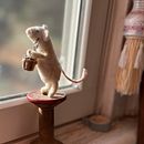 Lavender the Mouse. Un proyecto de Escultura de Leslie Rennolds - 08.01.2024