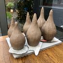 Keramik: Stücke zur Pflanzenbewässerung. Un progetto di Design di accessori, Artigianato, Belle arti, Ceramica e DIY di Veronika Mainz - 26.01.2024